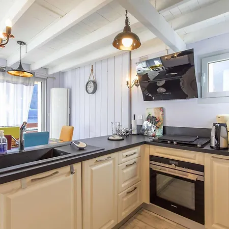 Lejlighed T3 Avec Petite Terrasse, 2 Chambres, Parking A - Fr-1-401-313