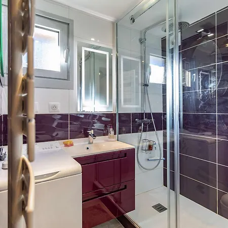 T3 Avec Petite Terrasse, 2 Chambres, Parking A - Fr-1-401-313 Cauterets